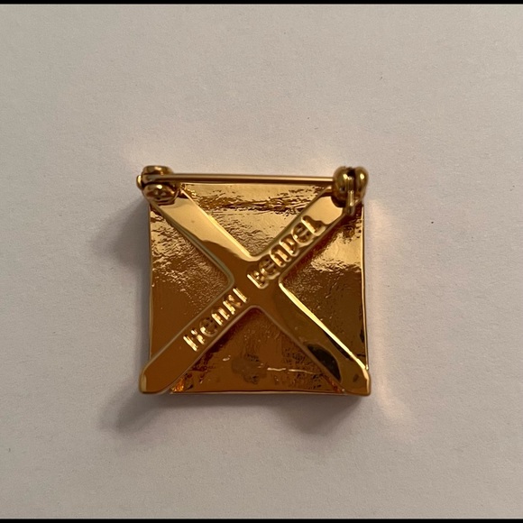 PRETTY LITTLE HENRY BENDEL SIGNATURE SPARKLY ENAMEL & GOLD PIN - RARE - Picture 4 of 12